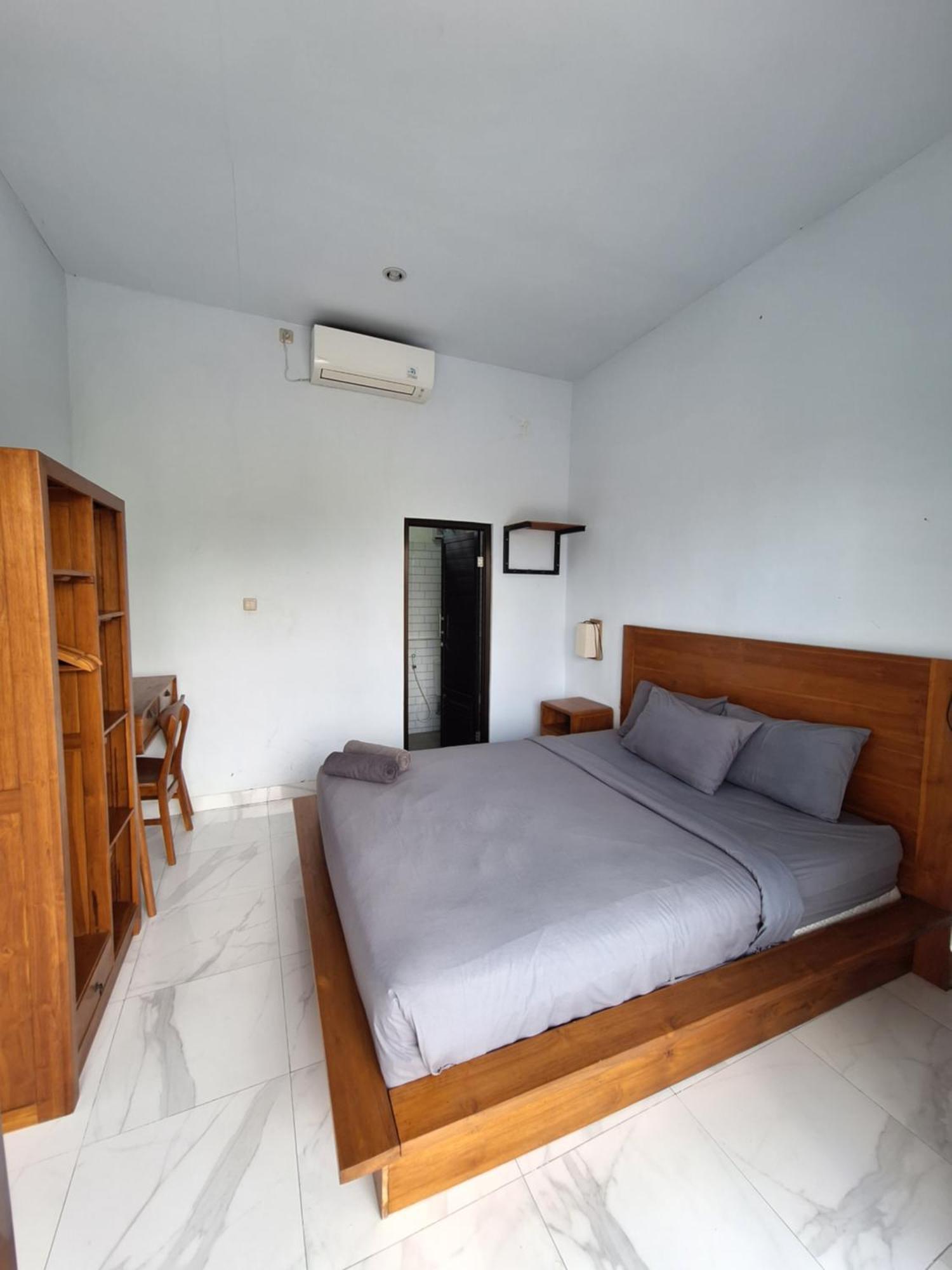 Bonewood Guesthouse Canggu  Exterior photo